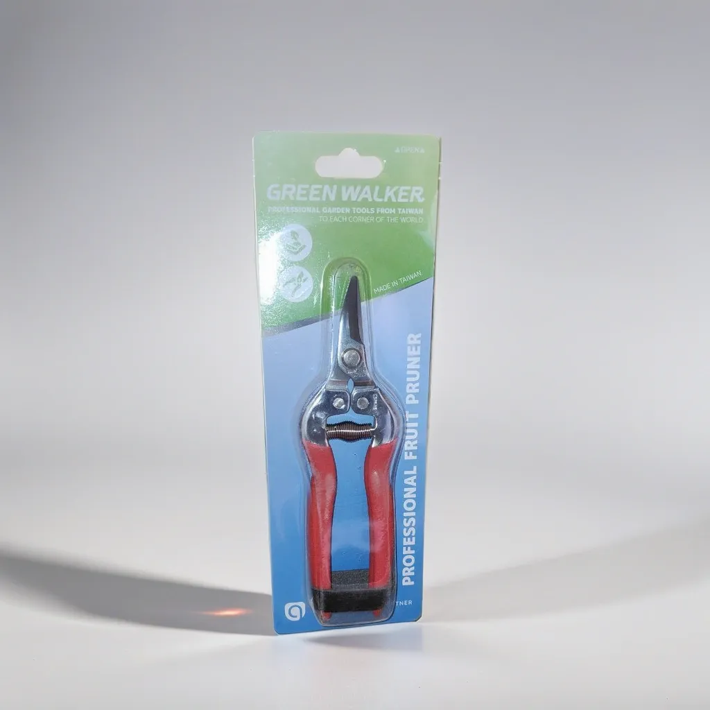 Compact Taiwanese Pruning Shears Compact Taiwanese Pruning Shears