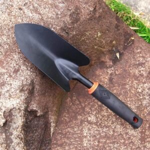 Heavy-duty black steel shovel heavy duty black steel shovel