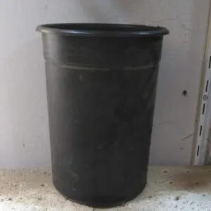 Tall Black Pot – 25 cm (22W x 30H cm)