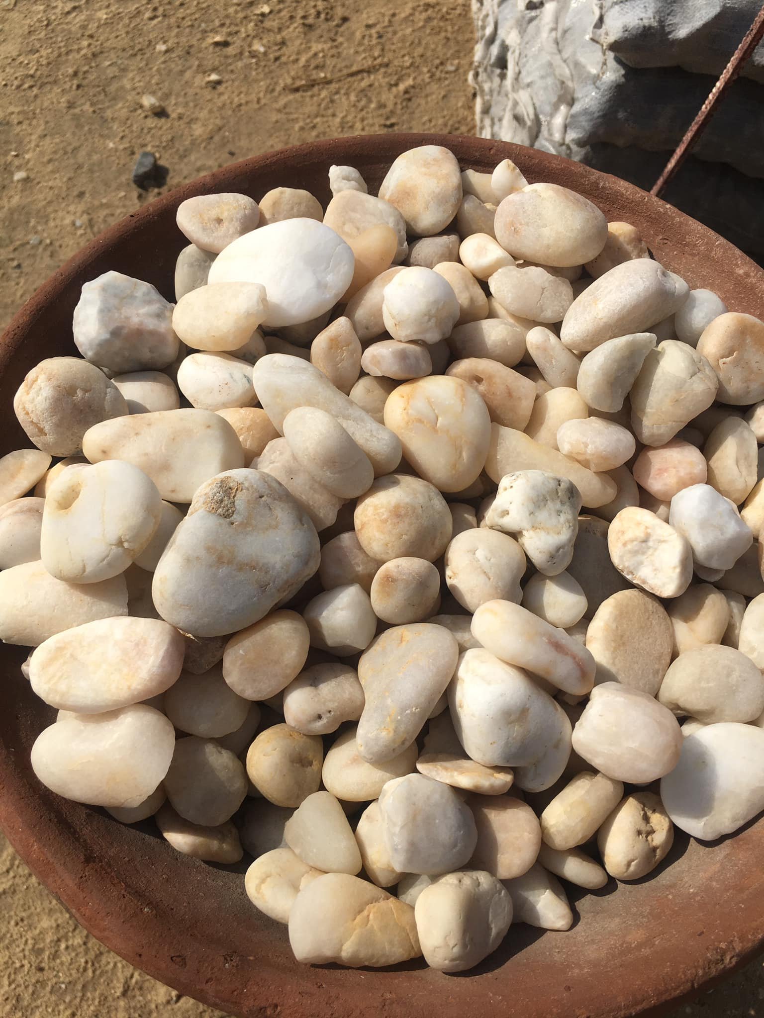 Natural Gravel – 8 to 10kg Bag Natural Gravel – 8 to 10kg Bag