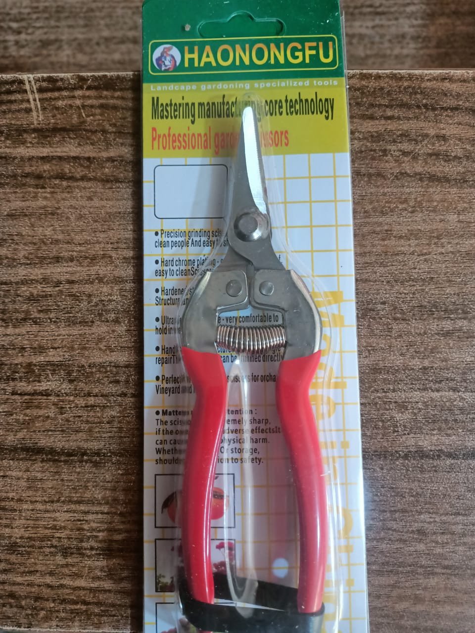 Stainless Steel Pruning Shears – For Grapes & Citrus (Chinese Make) Stainless Steel Pruning Shears – For Grapes & Citrus