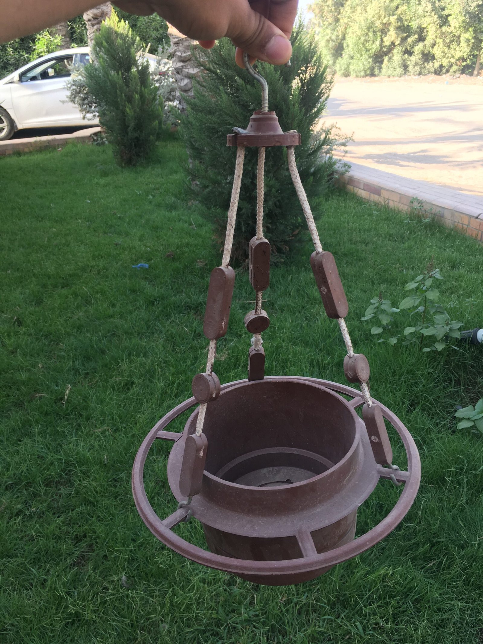 Unbreakable Hanging Pot – Terracotta Color Unbreakable Hanging Pot – Terracotta Color