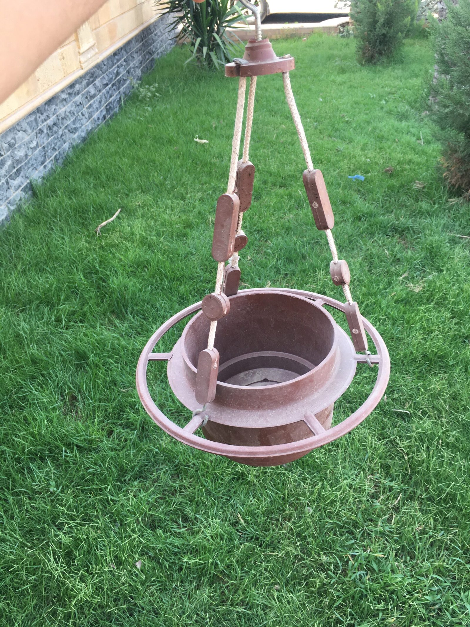 Unbreakable Hanging Pot – Terracotta Color Unbreakable Hanging Pot – Terracotta Color1