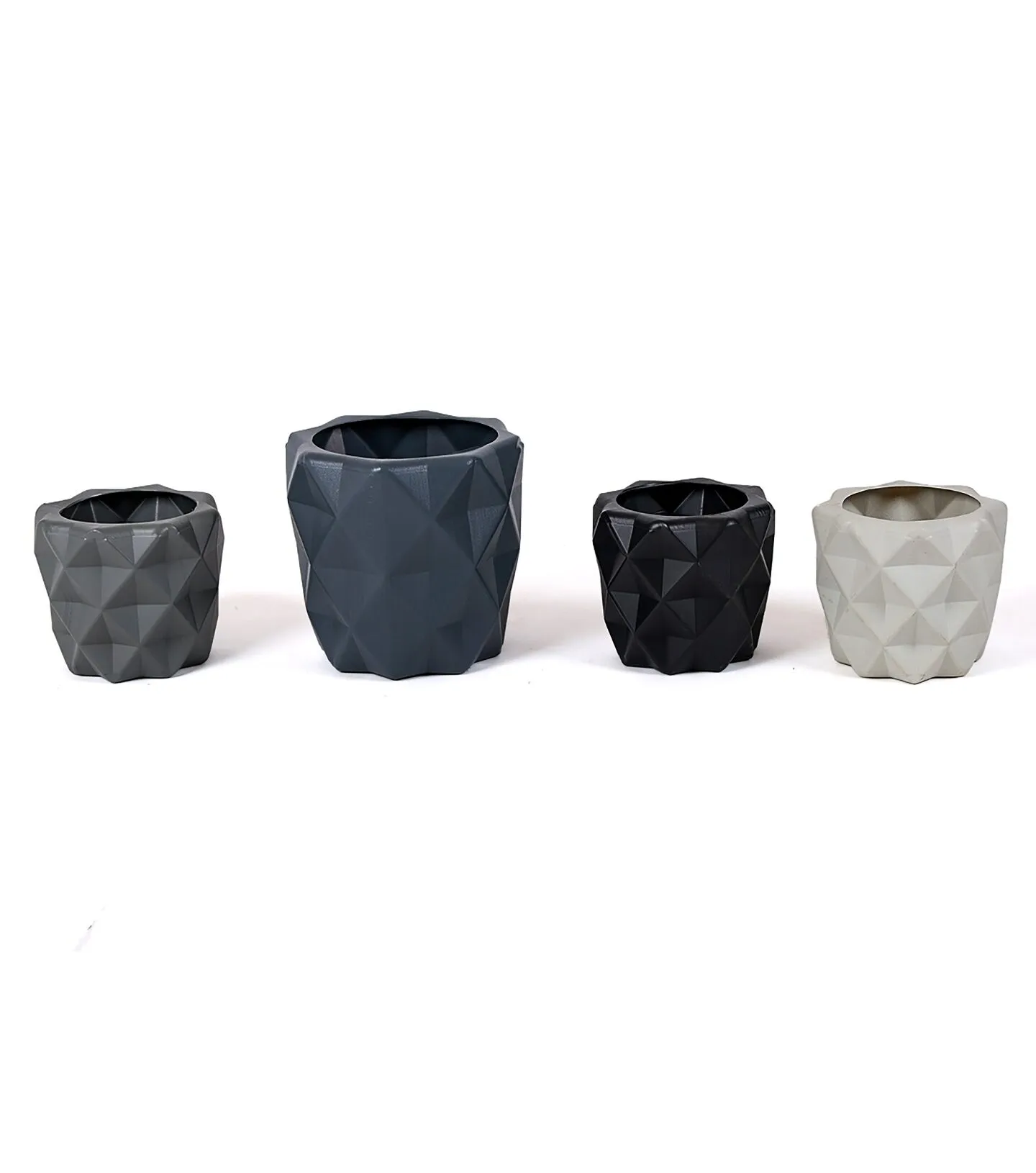 Bunduqa Pot – Available in Sizes from 22 cm to 60 cm